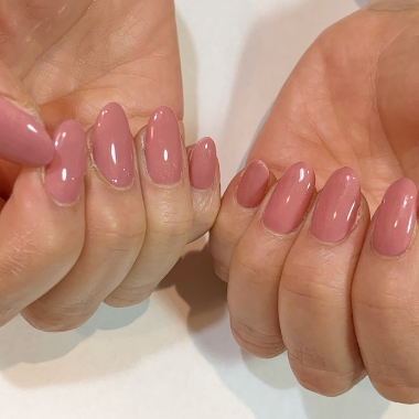 お客様ネイル/ハンド/ゴールドミラー・バイカラー・アシメネイル・シアーボルドー・ゴールドチェーン